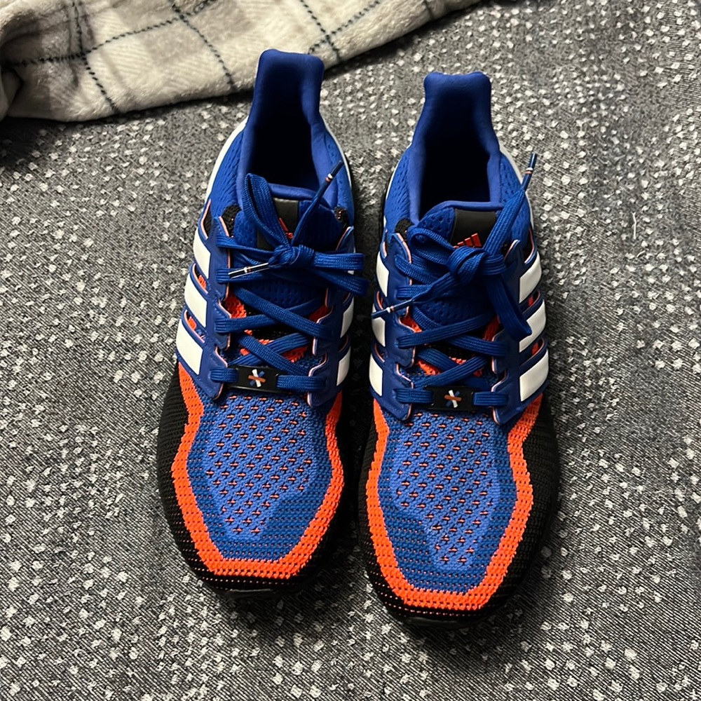 Gently Used mens Sz 10 UltraBoost 2.0 ‘Asterik’ no box